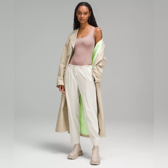 Nulu square neck sleeveless bodysuit in twilight rose, size medium. - Picture 6 of 7